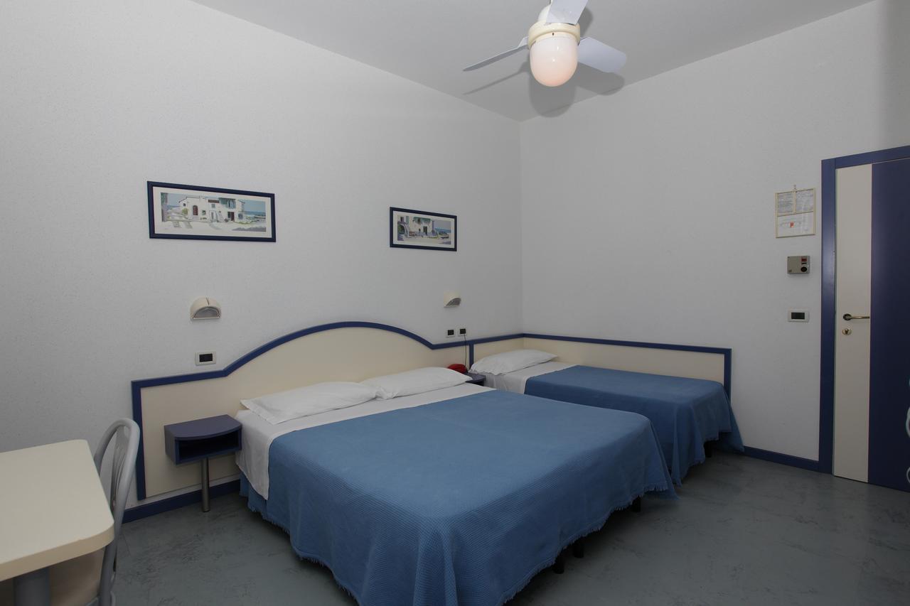 קרביה Hotel Santa Maria מראה חיצוני תמונה